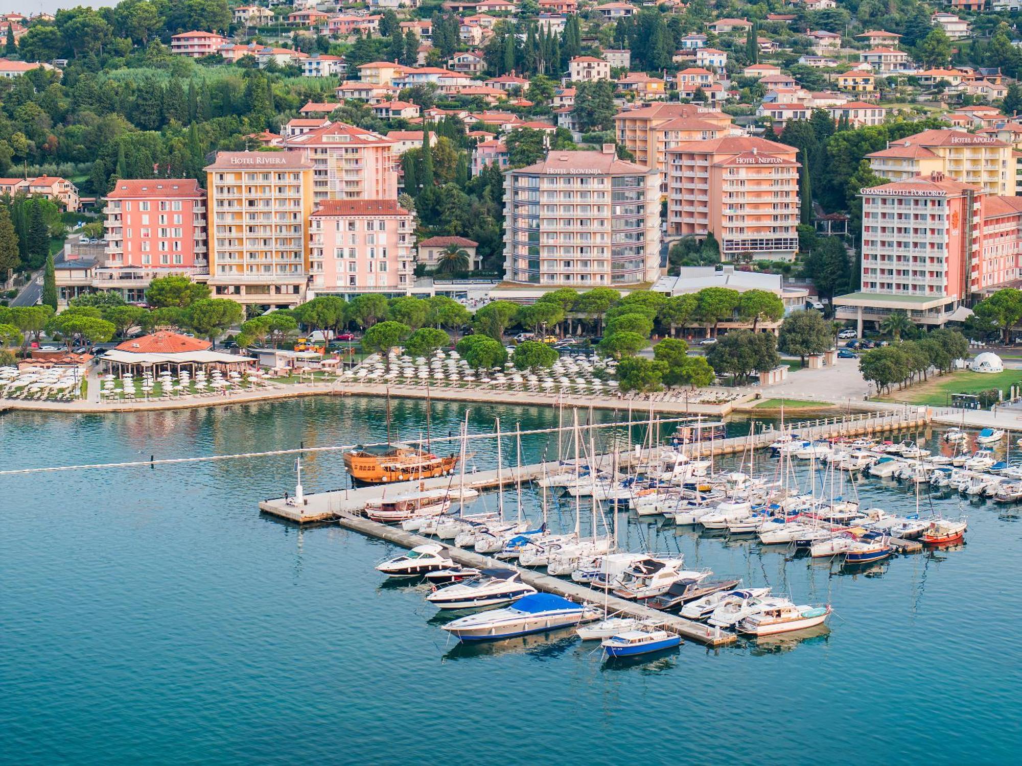 Hotel Mirna - Terme & Wellness Lifeclass Portoroz Bagian luar foto